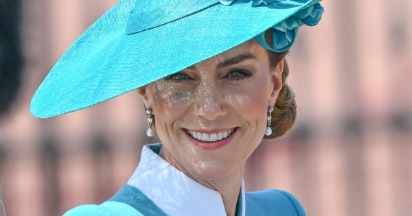 Borítókép: Katalin hercegné „öregedő” arca brutális kommentháborút robbantott ki - akkor és most fotók!