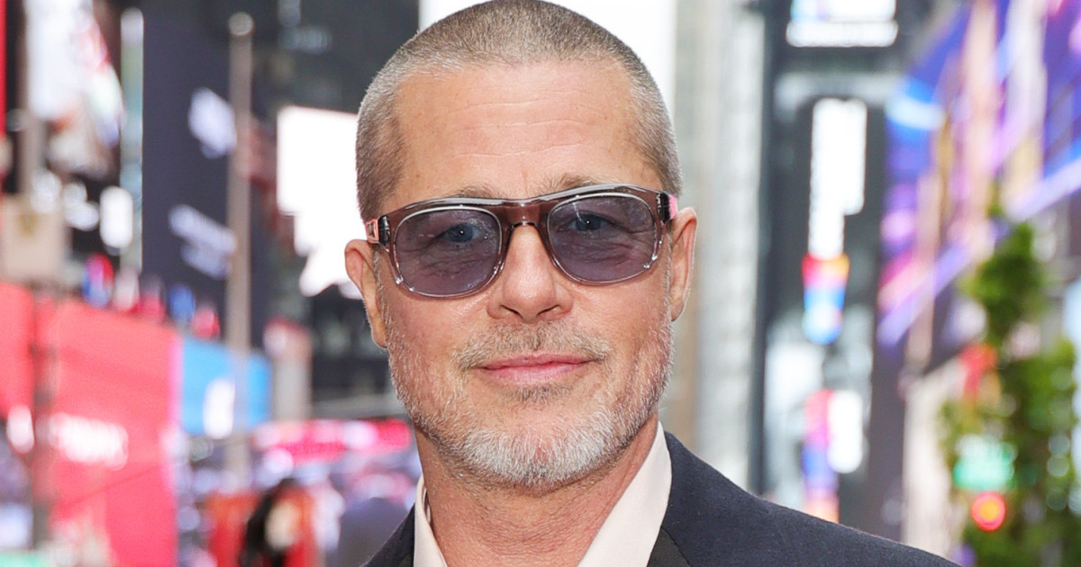Hoppá! Brad Pitt simán lepipál mindenkit a merész öltözködésben
