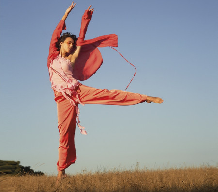 Borítókép: Csináld úgy, mint a profik: tökéletes otthoni pedikűr lépésről lépésre