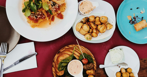 Borítókép: 8 étel, amit bátran ehetsz lefekvés előtt - nem hátráltatják a pihentető alvást! 