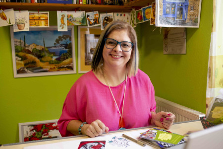 Borítókép: Találd meg a hidat a belső forrásodhoz! Takács Timi művész-coach mesél