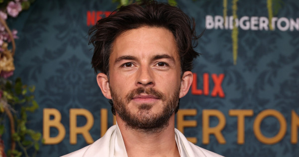 Borítókép: 8 szexi és sármos meleg színész, akibe nők milliói lettek fülig szerelmesek