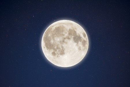 Borítókép: Szerencsés időszak vár erre az 5 csillagjegyre a júliusi telihold által: az ő álmaik válhatnak végre valóra!