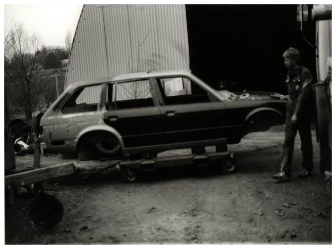 Max Reisböck a saját készítésű E30 kombijával