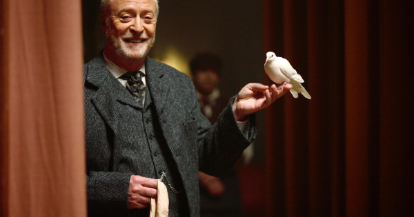 Borítókép: Toplista: Ez Sir Michael Caine 10 legjobb filmje az emberek szerint