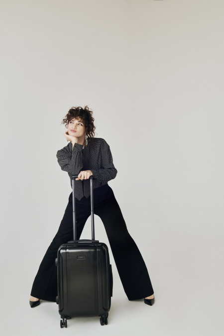 Borítókép: Pár éve benzinkúton dolgozott két szereplőválogatás között, ma kasszasikerekben játszik Trill Beatrix – Interjú