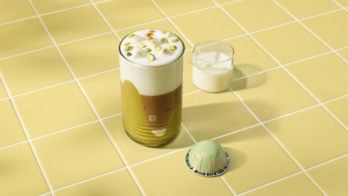 Ezzel a pisztáciás-vaníliás jeges lattéval minden vendéged szerelembe esik majd első kortyolásra!