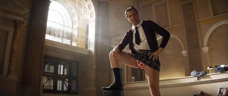 Borítókép: Az új Csupasz pisztoly nem rossz, de Leslie Nielsen utánozhatatlan