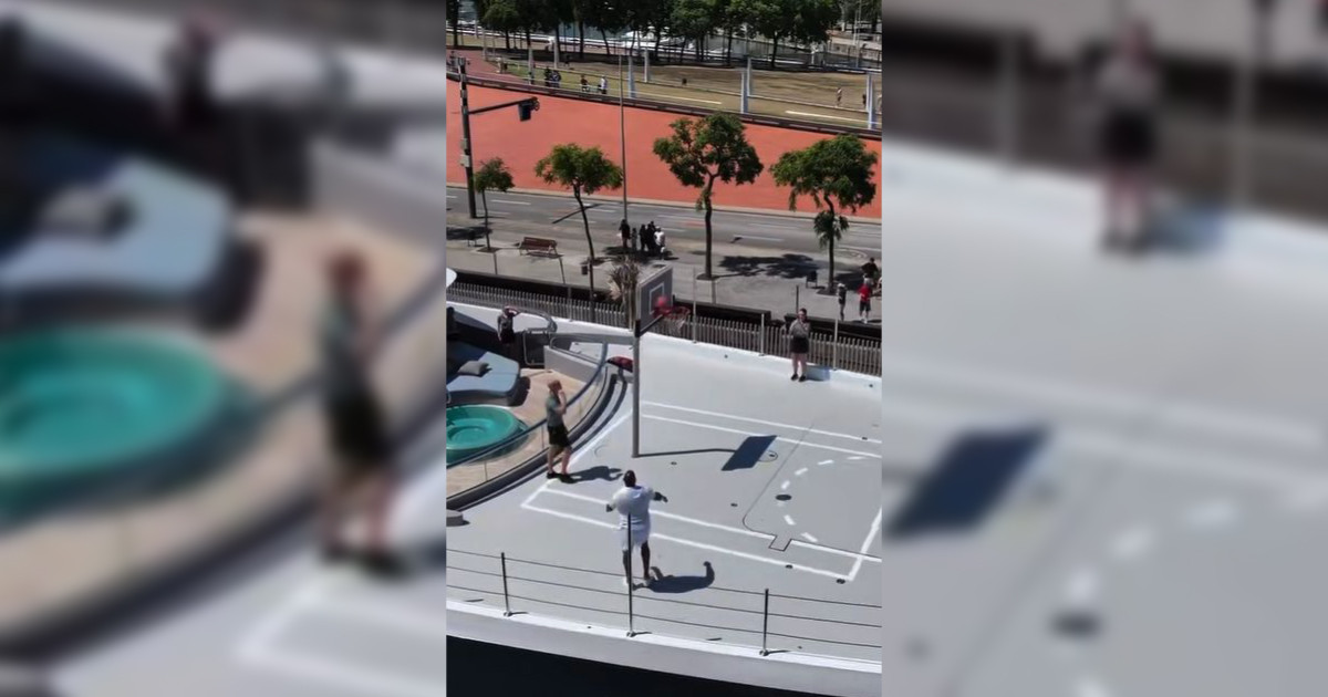 Magic Johnson jachton kosarazik