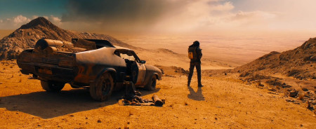 Borítókép: 10 éves lett a Mad Max - A harag útja, minden idők egyik legjobb posztapokaliptikus filmje