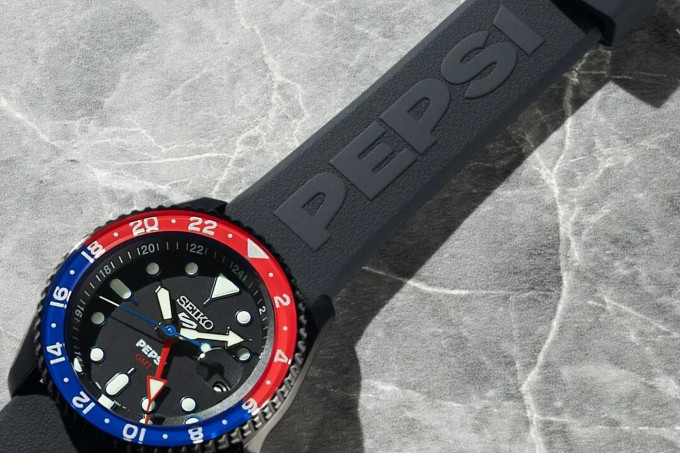 Seiko 5 Sports Pepsi