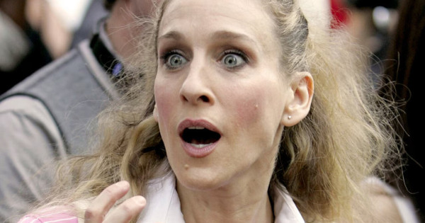 Borítókép: Kétségtelenül ez 2025 legőrültebb alapozótrendje - jobb, ha ezt messziről elkerülöd és nem dőlsz be az ígéretes videóknak!