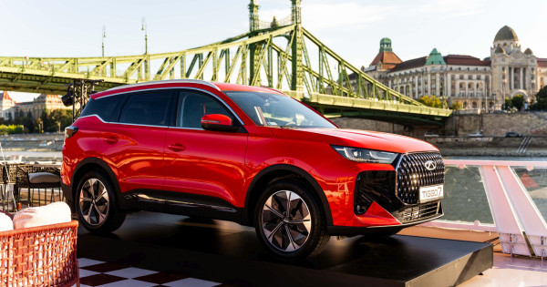 Borítókép: Megérkezett a Chery Magyarországra