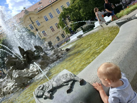 Borítókép: Beadjam vagy ne? Tépelődés a bölcsibe adásról 