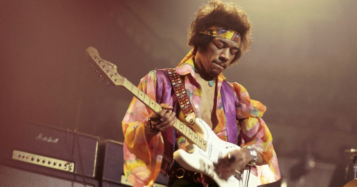 Jimi Hendrix gitározás közben