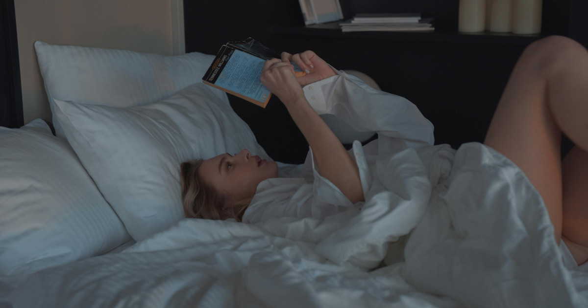 Borítókép: 5 vérfagyasztó thriller, ami valósággal megbabonáz: borús őszi napokra a legjobb választás!