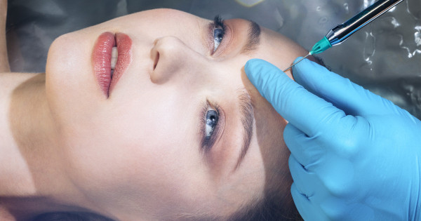 Borítókép: 6 plasztikai beavatkozás, amit az orvosok betiltanának 40 felett