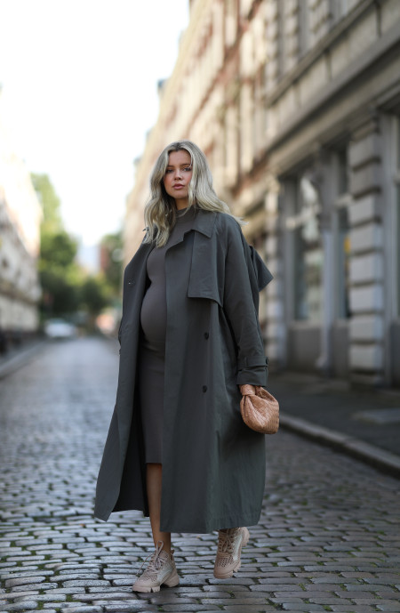 Borítókép: Ősszel is stílusosan! 12 kismamaruha, amivel érdemes felfrissíteni a gardróbodat