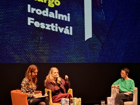 Borítókép: Magunkat kell megismernünk, mielőtt másokat hibáztatunk – beszélgetés Moa Herngren svéd íróval a Margó Fesztiválon