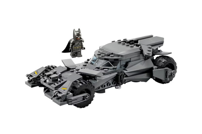 Lego Batmobil a 2016-os Batman Superman ellenből