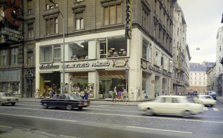 Borítókép: Videoton, Orion, Sokol: tipikus elektronikai eszközök a múlt századból