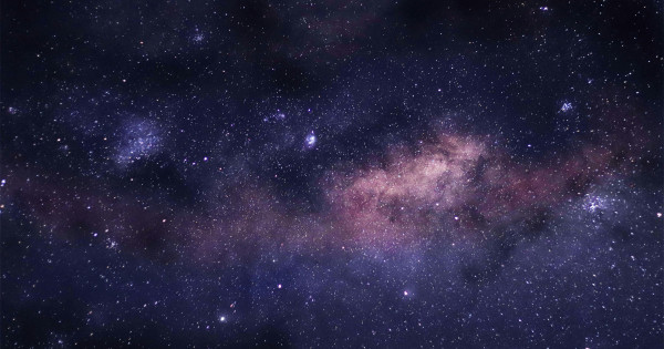 Borítókép: Ébredező fénysárkány tűnt fel az égen - és vele együtt kozmikus újraindítás kezdődik minden csillagjegy életében!