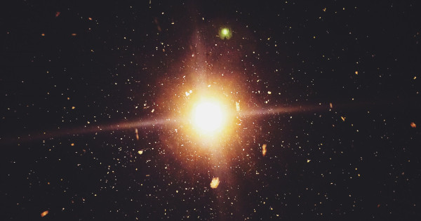 Borítókép: 4 csillagjegy, akinek sorsfordító változást hoz az életébe a Nap Skorpióba lépése - most minden csillagjegy szembesül a saját hibájával!