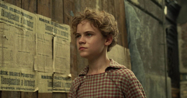 Borítókép: Árva filmkritika: Egy újabb Oscar-esélyes magyar alkotás Nemes Jeles Lászlótól?