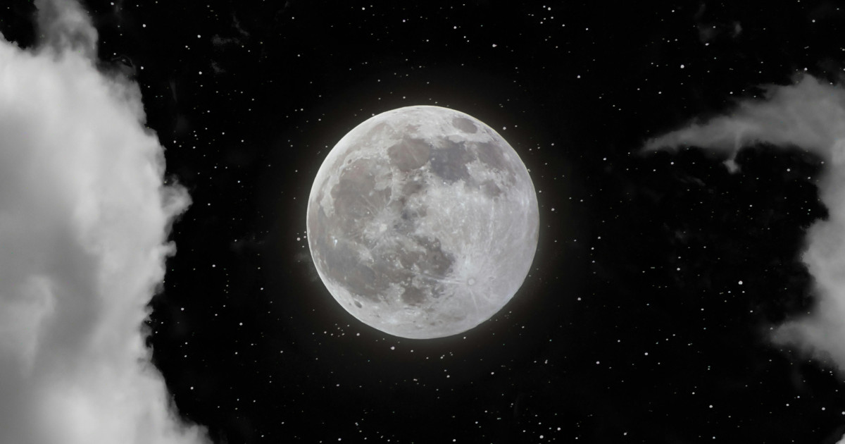 Borítókép: 3 csillagjegy, akiknek szerencsét és boldogságot hoz a novemberi telihold: rájuk nagyon pozitívan hat a szuperhold!