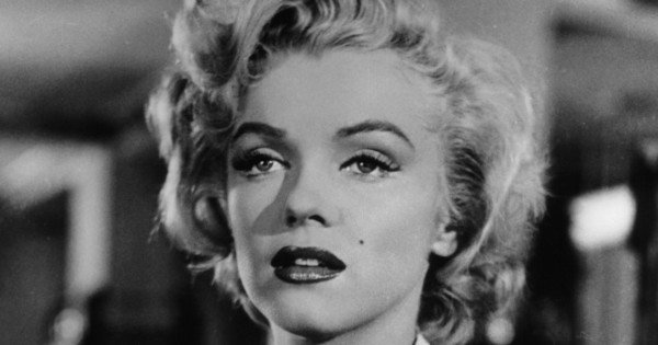 Borítókép: Ő volt Marilyn Monroe elrabolt nővére, aki könyvet írt híres testvéréről - FOTÓK