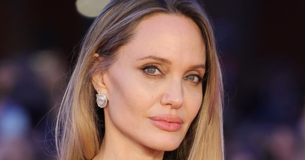 Borítókép: 12 sminkszabály, amit 50 felett egy igazán kifinomult nő sosem szegne meg