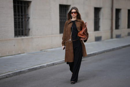 Borítókép: Kedvenc színünk ősszel a barna: ilyen alapdarabokat érdemes beszerezned