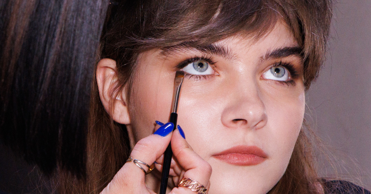 Ettől a sminktrükktől tűnik fiatalabbnak Jennifer Lopez arca is: 6 módszer, amit a profi sminkesek titkon használnak