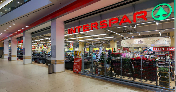 Borítókép: Megújult az Allee INTERSPAR: még kényelmesebb lett a mindennapi bevásárlásod