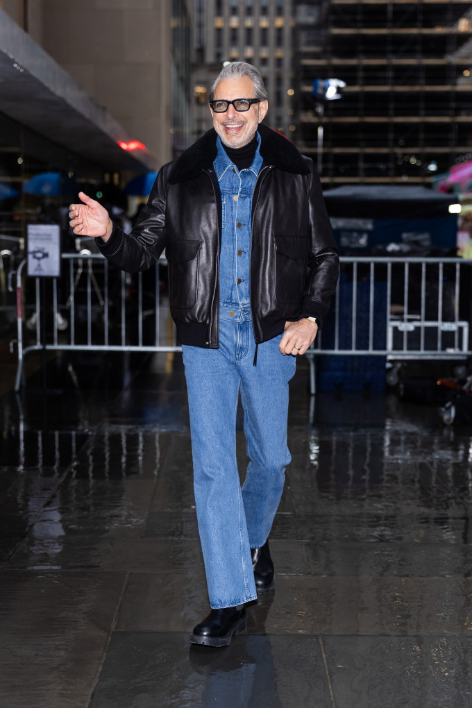 Jeff Goldblum tetőtől talpig Gabriela Hearst kreációit viselt New Yorkban.