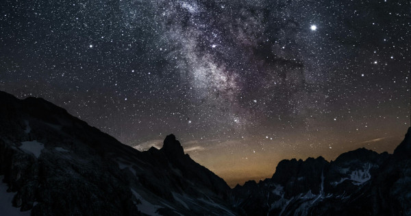 Borítókép: Az asztrológus heti üzenete: 4 csillagjegy, akinek az élete hatalmas változást vesz a következő napokban - heti horoszkóp: december 8-14.