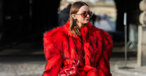 Borítókép: Tuti vételek! 10 műszőrme kabátok 20 ezer forint alatt, amivel nem lőhetsz mellé ebben a szezonban