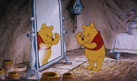 Borítókép: 100 éves lett Micimackó: a csacsi öreg medve története egy évszázaddal ezelőtt kezdődött