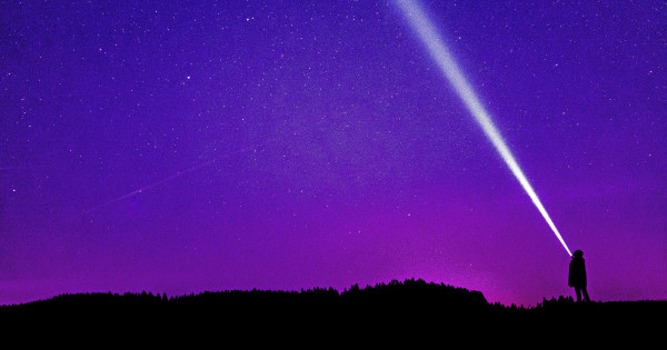 Borítókép: Két és fél hetünk van a szellemi ébredésre és az érzelmi racionalizálásra - avagy minden, amit a következő időszak asztrológiai hatásairól tudni érdemes!