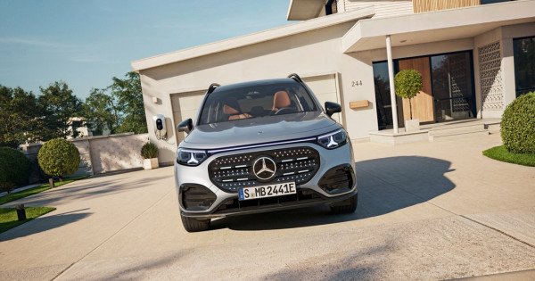 Borítókép: 140 éve az innováció élén — a Mercedes-Benz 2026-ban történelmet ír