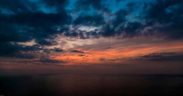 Borítókép: Amikor a kimondás már nem elég: mit kér tőlünk ez a hét a szavakon túl, Bak-energiában