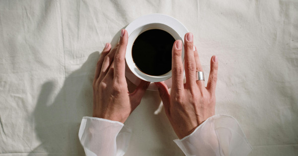 Borítókép: Szakértők szerint ezt a két fűszert kell a kávédhoz adni, ha egészséges szívet szeretnél