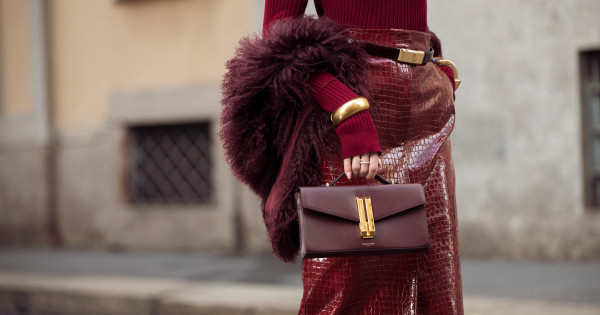 Borítókép: 4 kiegészítő, ami egy stílusos nő gardróbjából sem hiányozhat a következő hetekben - amíg be nem köszönt a jó idő, ezek tarolnak a stílusos nők körében!