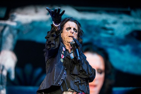 Borítókép: 10 érdekesség a születésnapos Alice Cooperről, amiről talán nem is hallottál