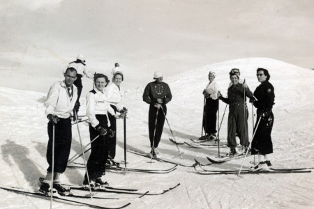 Borítókép: A téli sportok elmúlt 100 éve: csodás fotókon mutatjuk, hogyan síeltek, korcsolyáztak régen