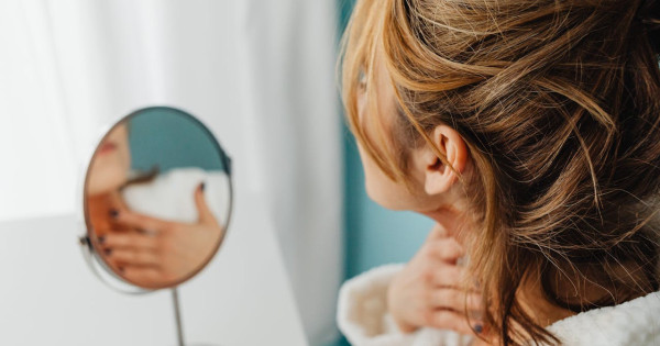 Borítókép: 7 zseniális krém érett bőrre, ami láthatóan javítja a nyak és dekoltázs területét