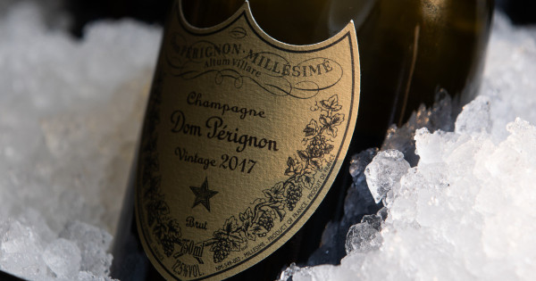 Borítókép: Dom Pérignon Vintage 2017 – Kontrasztok által formálva