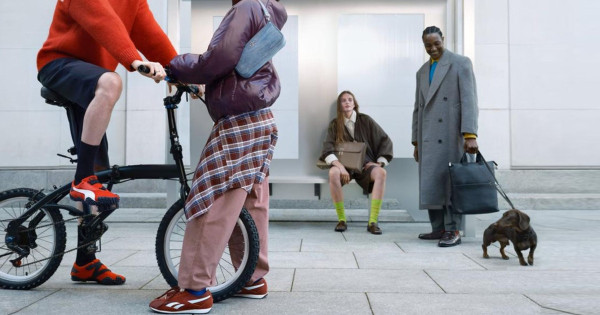 Borítókép: Milyen nadrághoz illik leginkább egy elegáns bőr mokaszin?