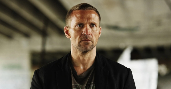 Borítókép: Húsvéti Netflix-bakancslista: A 7 legjobb minisorozat, amit a hosszú hétvége alatt ledarálhatsz