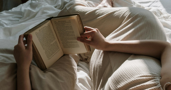 Borítókép: 7 könyv a hosszú hétvégére, ami annyira izgalmas, hogy azonnal kiolvasod